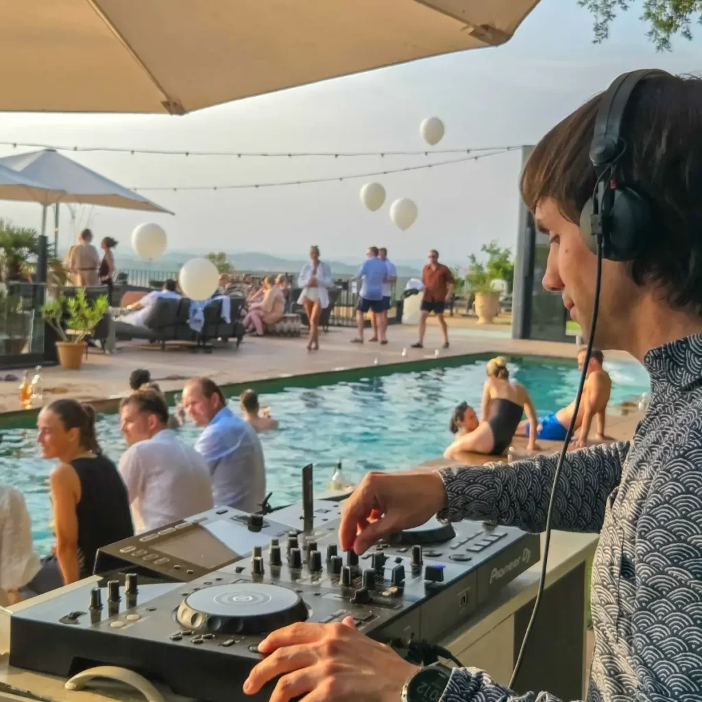 DJ Marvin punxant