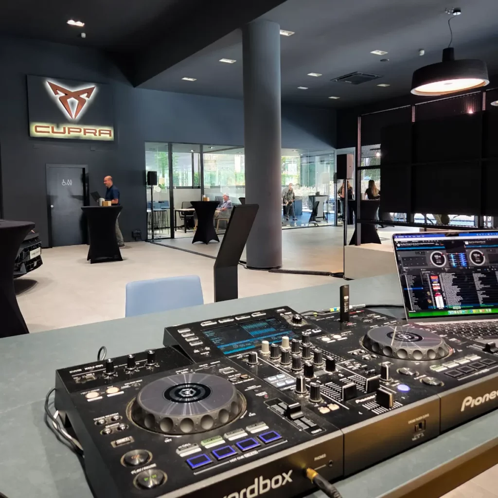 Presentació Cupra Raval a Sant Cugat – DJ Marvin